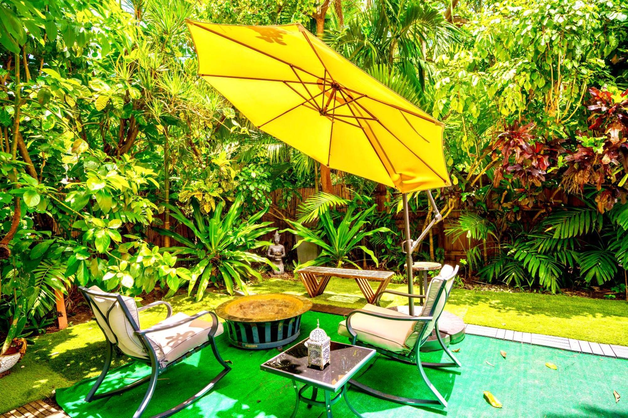 Entire Private Beautiful 2 Bedroom Plus Den House With Gated Front&Back Yard And Free Parking 10Min Drive To Miami Beach Экстерьер фото